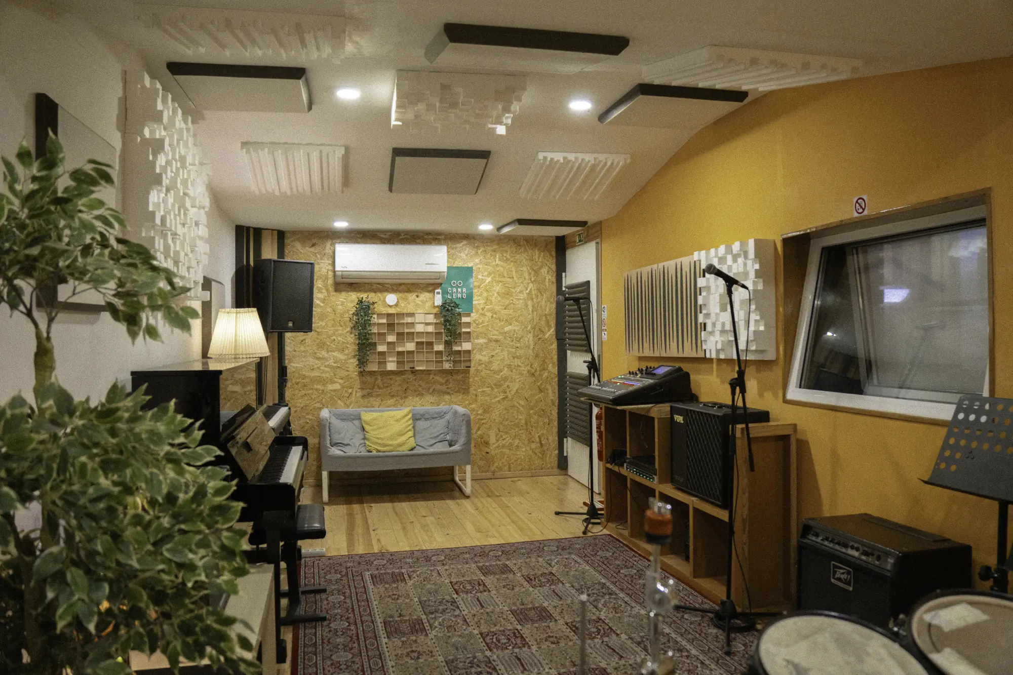 Main Room 2