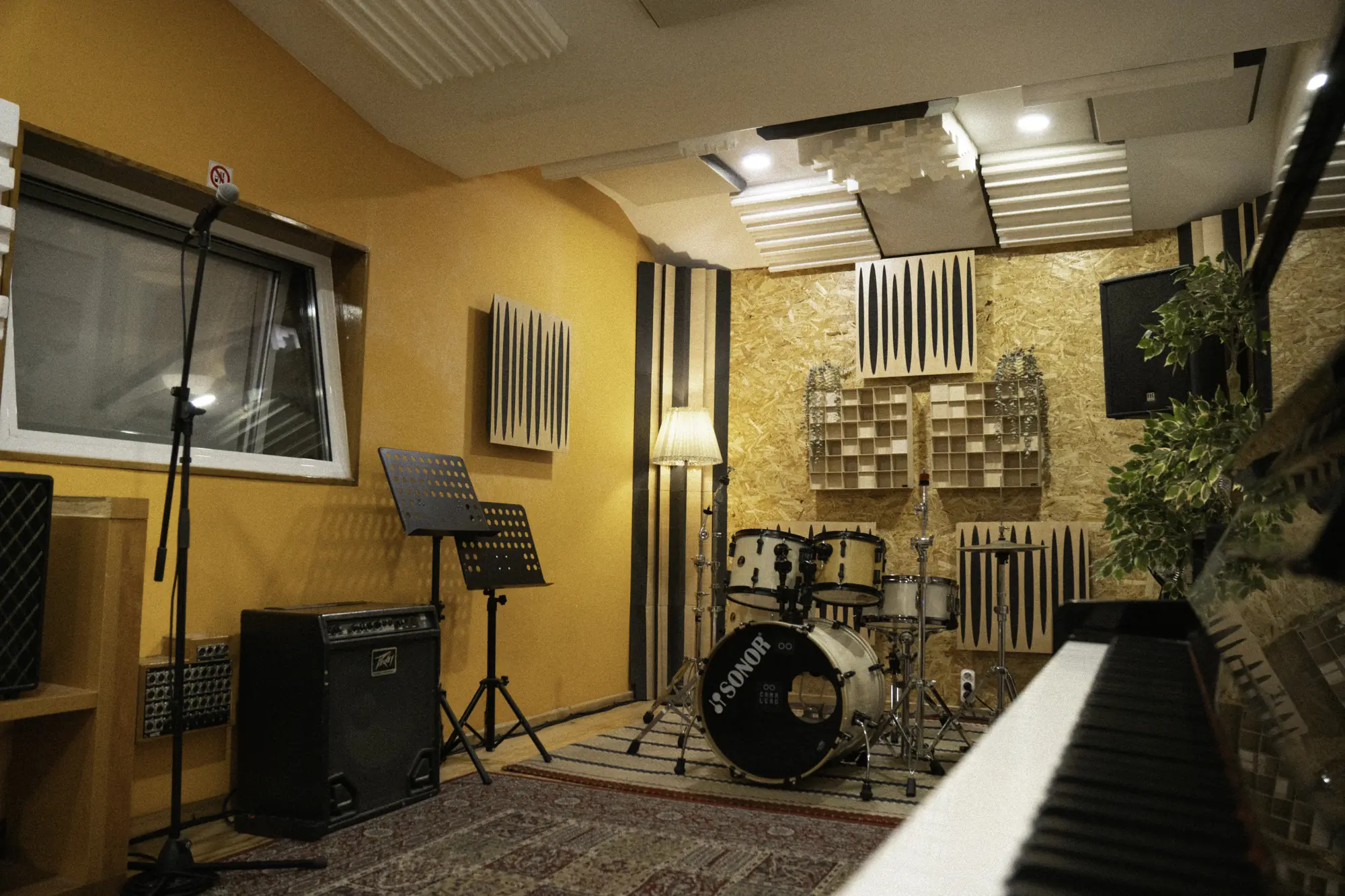 Main Room 2.1
