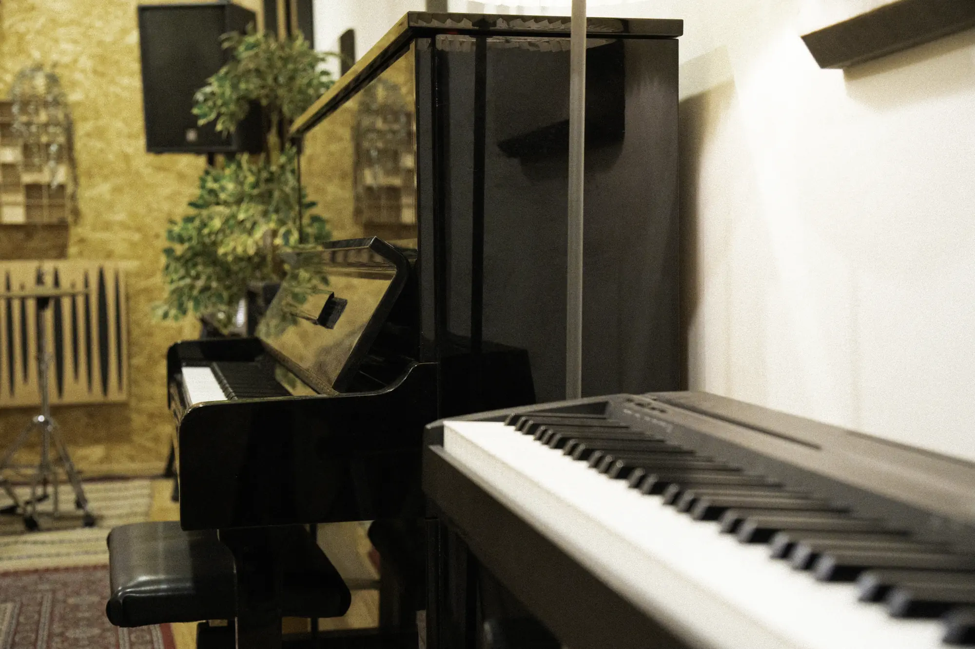 Main Room 7